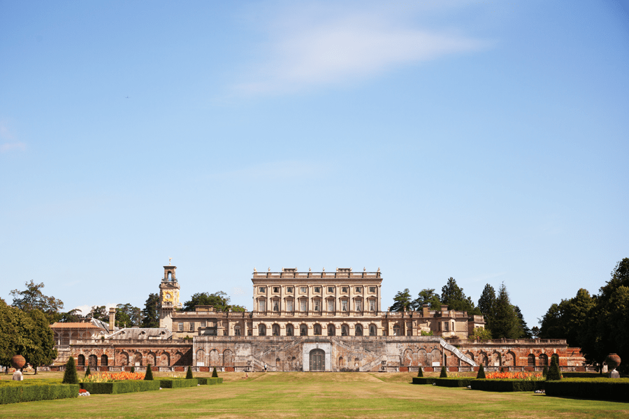 The house from the statue