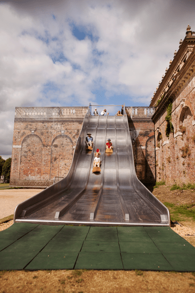 Holly losing her hat